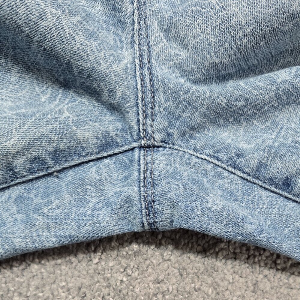Chico's So Slimming Medallion Print Medium Wash Girlfriend Ankle Jeans Boho - Picture 10 of 10